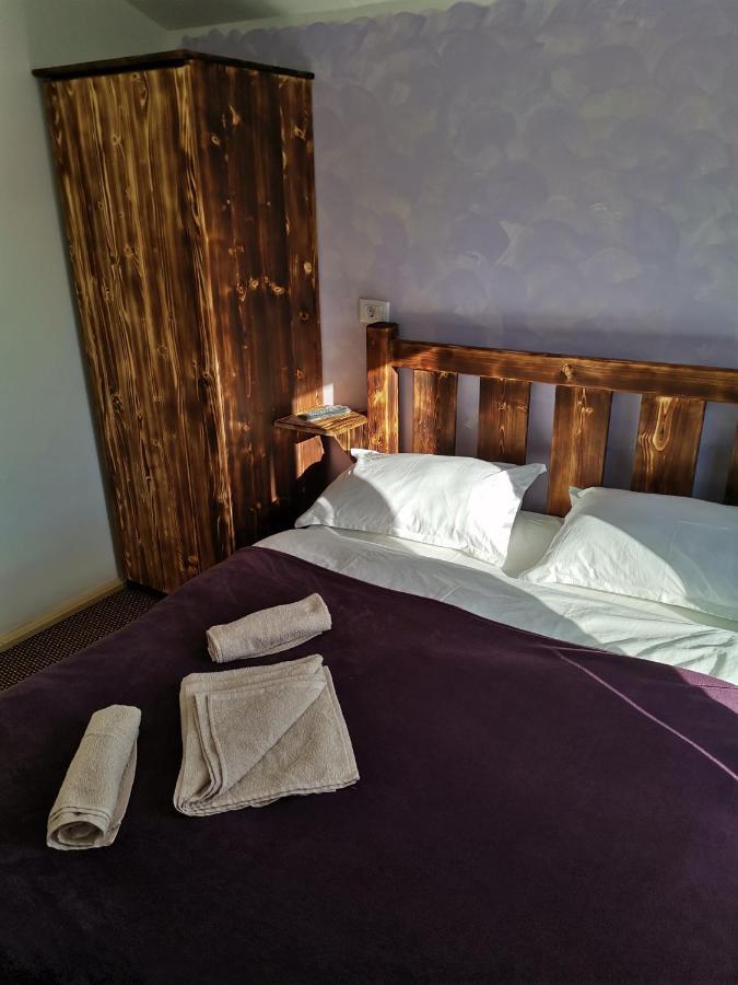 Villa Cabanute Luca Ama Bran Braşov Esterno foto